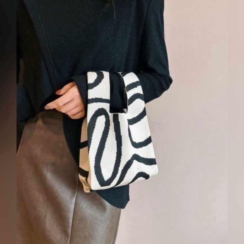 ✨NEW Stylish Black and White Women's knit woven  Bag - Picture 7 of 12